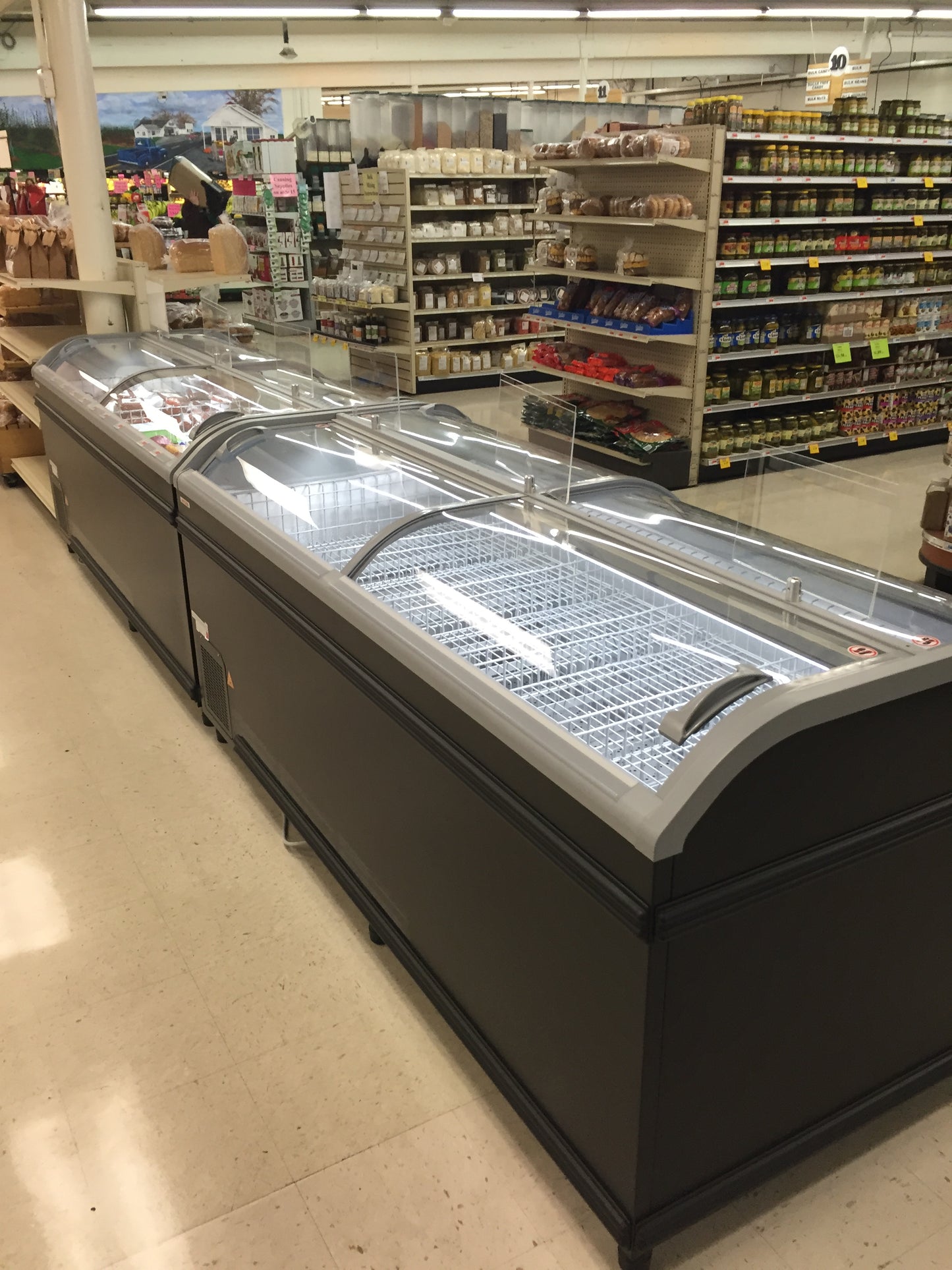 AHT MANHATTAN - Multi-Temp Merchandiser