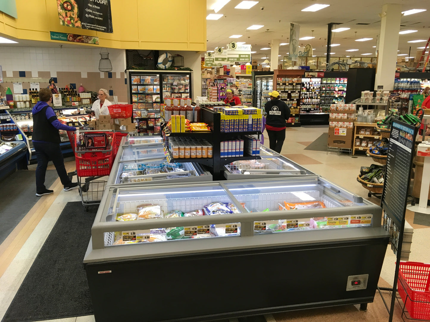 AHT SYDNEY - Multi-Temp Island Merchandiser